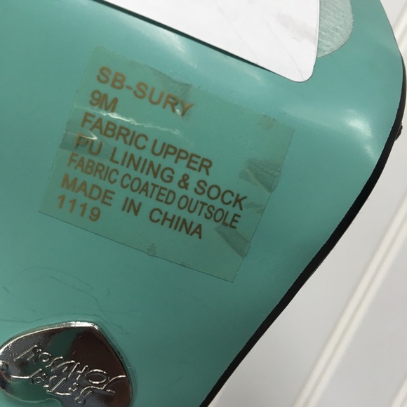 Betsy Johnson black fabric shoe SIZE 9 - Picture 4 of 8